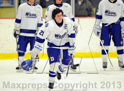 Thumbnail 2 in Darien vs. Ridgefield (FCIAC Semifinal) photogallery.