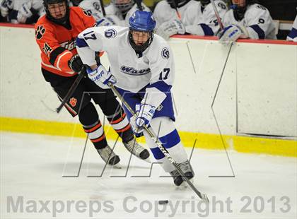 Thumbnail 1 in Darien vs. Ridgefield (FCIAC Semifinal) photogallery.
