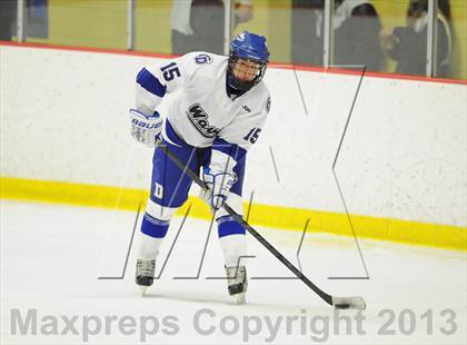 Thumbnail 1 in Darien vs. Ridgefield (FCIAC Semifinal) photogallery.