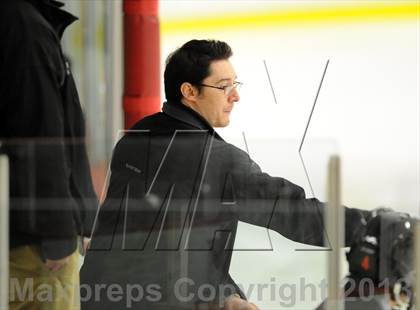 Thumbnail 3 in Darien vs. Ridgefield (FCIAC Semifinal) photogallery.