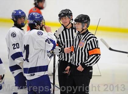 Thumbnail 3 in Darien vs. Ridgefield (FCIAC Semifinal) photogallery.