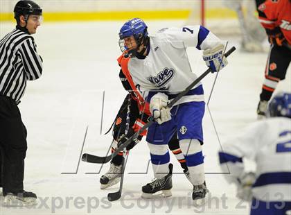 Thumbnail 2 in Darien vs. Ridgefield (FCIAC Semifinal) photogallery.