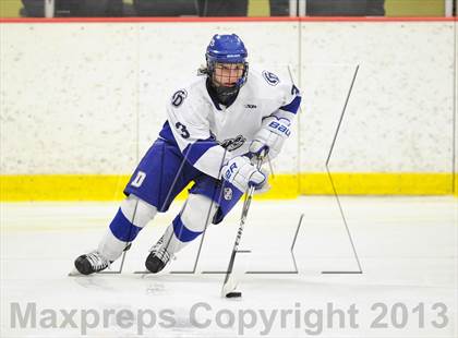 Thumbnail 1 in Darien vs. Ridgefield (FCIAC Semifinal) photogallery.
