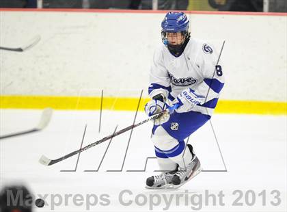 Thumbnail 2 in Darien vs. Ridgefield (FCIAC Semifinal) photogallery.