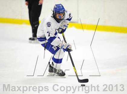 Thumbnail 3 in Darien vs. Ridgefield (FCIAC Semifinal) photogallery.