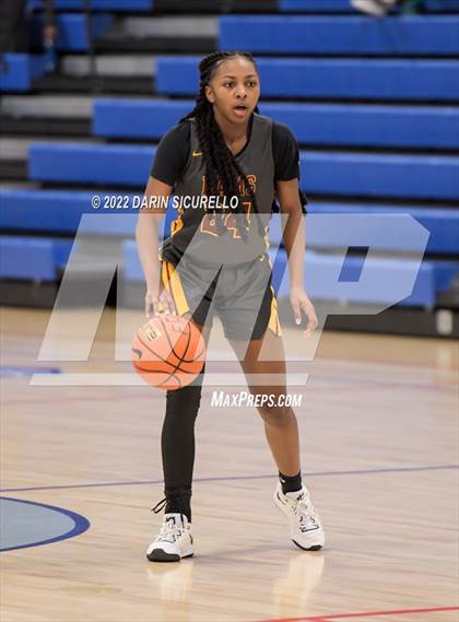 Thumbnail 3 in Cornerstone Christian vs. Central Catholic (NIKE Tournament of Champions) photogallery.