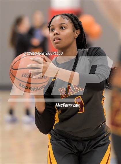 Thumbnail 1 in Cornerstone Christian vs. Central Catholic (NIKE Tournament of Champions) photogallery.