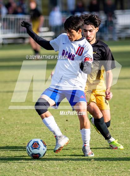 Thumbnail 3 in Greene Central vs. Shelby (NCHSAA 2A Final) photogallery.