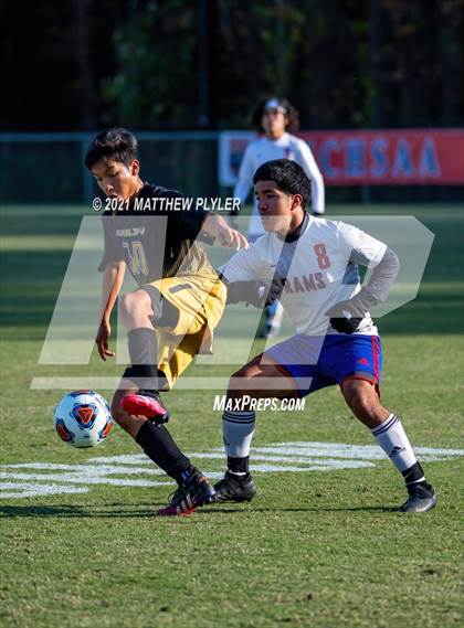 Thumbnail 2 in Greene Central vs. Shelby (NCHSAA 2A Final) photogallery.