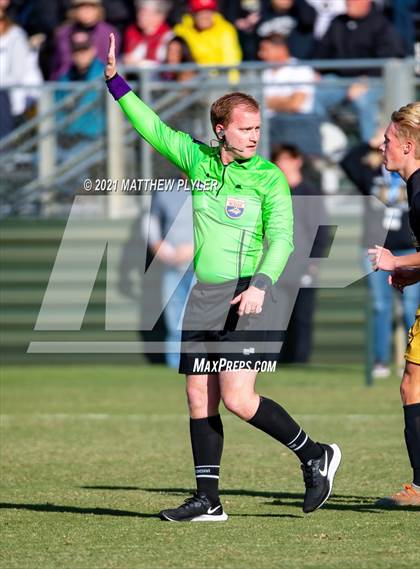 Thumbnail 1 in Greene Central vs. Shelby (NCHSAA 2A Final) photogallery.