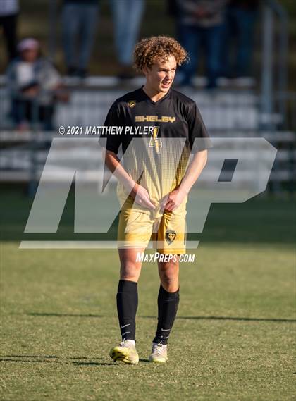 Thumbnail 1 in Greene Central vs. Shelby (NCHSAA 2A Final) photogallery.