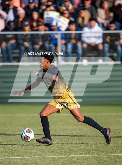 Thumbnail 2 in Greene Central vs. Shelby (NCHSAA 2A Final) photogallery.
