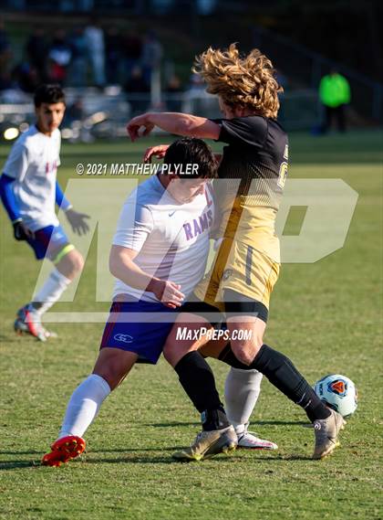 Thumbnail 2 in Greene Central vs. Shelby (NCHSAA 2A Final) photogallery.