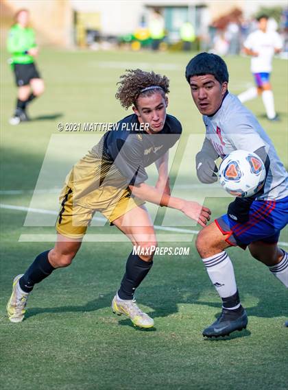 Thumbnail 1 in Greene Central vs. Shelby (NCHSAA 2A Final) photogallery.