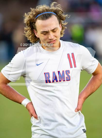 Thumbnail 1 in Greene Central vs. Shelby (NCHSAA 2A Final) photogallery.