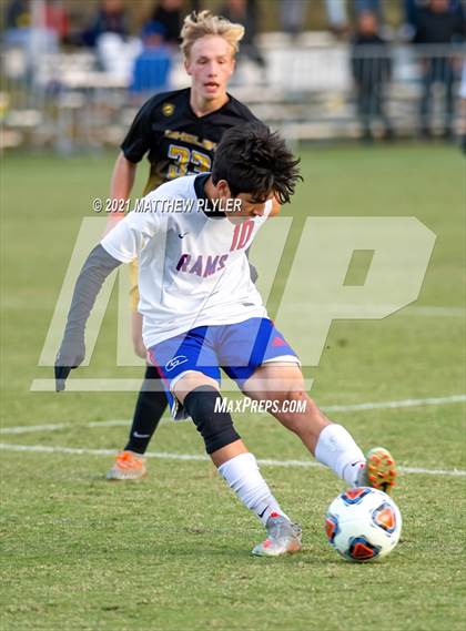 Thumbnail 1 in Greene Central vs. Shelby (NCHSAA 2A Final) photogallery.