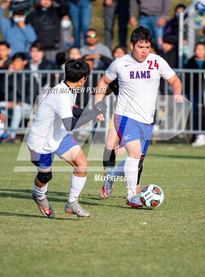 Thumbnail 2 in Greene Central vs. Shelby (NCHSAA 2A Final) photogallery.