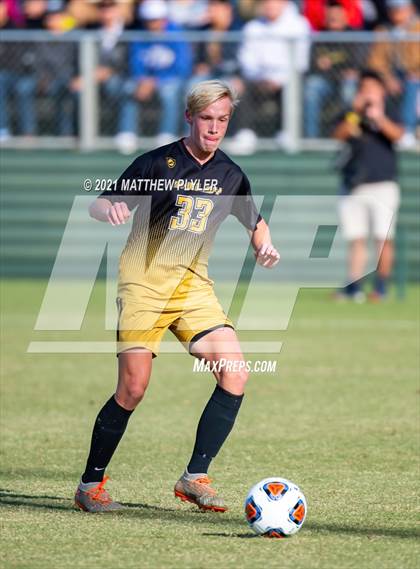 Thumbnail 3 in Greene Central vs. Shelby (NCHSAA 2A Final) photogallery.