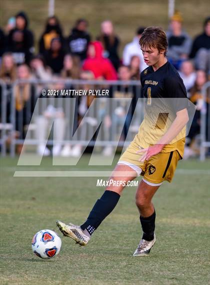 Thumbnail 2 in Greene Central vs. Shelby (NCHSAA 2A Final) photogallery.
