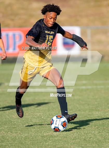 Thumbnail 2 in Greene Central vs. Shelby (NCHSAA 2A Final) photogallery.