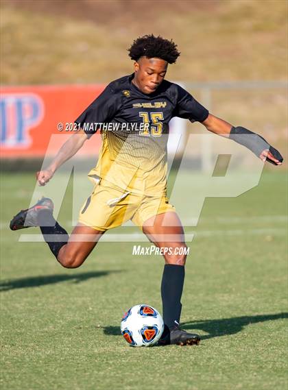 Thumbnail 3 in Greene Central vs. Shelby (NCHSAA 2A Final) photogallery.