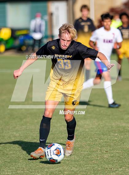 Thumbnail 3 in Greene Central vs. Shelby (NCHSAA 2A Final) photogallery.