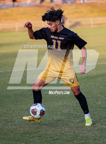 Thumbnail 3 in Greene Central vs. Shelby (NCHSAA 2A Final) photogallery.