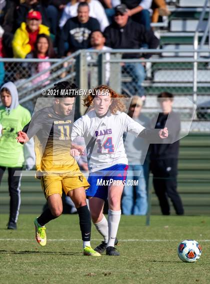 Thumbnail 2 in Greene Central vs. Shelby (NCHSAA 2A Final) photogallery.