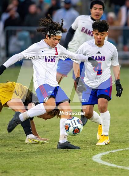 Thumbnail 3 in Greene Central vs. Shelby (NCHSAA 2A Final) photogallery.