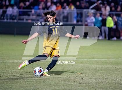 Thumbnail 2 in Greene Central vs. Shelby (NCHSAA 2A Final) photogallery.