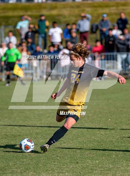 Thumbnail 1 in Greene Central vs. Shelby (NCHSAA 2A Final) photogallery.