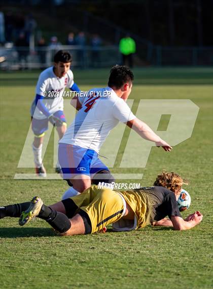 Thumbnail 1 in Greene Central vs. Shelby (NCHSAA 2A Final) photogallery.