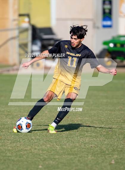 Thumbnail 2 in Greene Central vs. Shelby (NCHSAA 2A Final) photogallery.