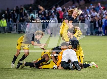 Thumbnail 2 in Greene Central vs. Shelby (NCHSAA 2A Final) photogallery.
