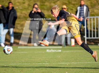 Thumbnail 3 in Greene Central vs. Shelby (NCHSAA 2A Final) photogallery.