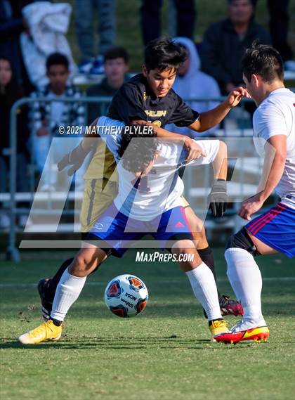Thumbnail 3 in Greene Central vs. Shelby (NCHSAA 2A Final) photogallery.