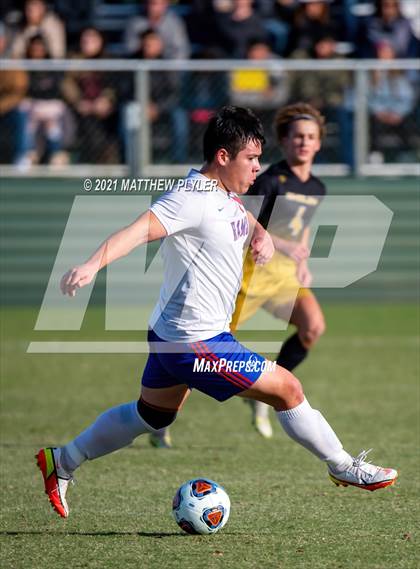 Thumbnail 2 in Greene Central vs. Shelby (NCHSAA 2A Final) photogallery.