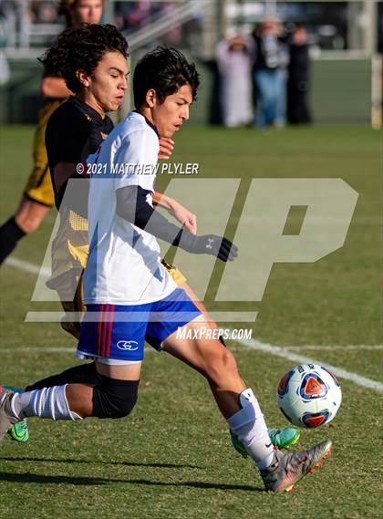 Thumbnail 3 in Greene Central vs. Shelby (NCHSAA 2A Final) photogallery.