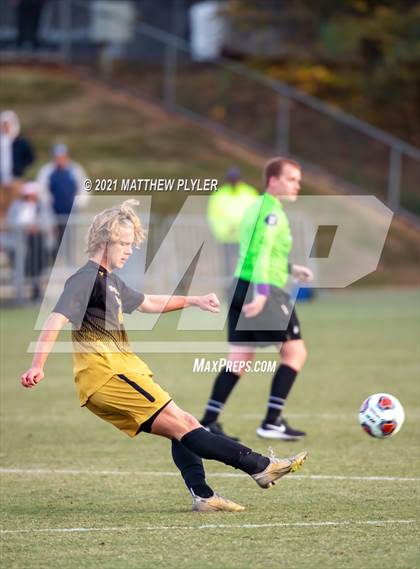 Thumbnail 1 in Greene Central vs. Shelby (NCHSAA 2A Final) photogallery.