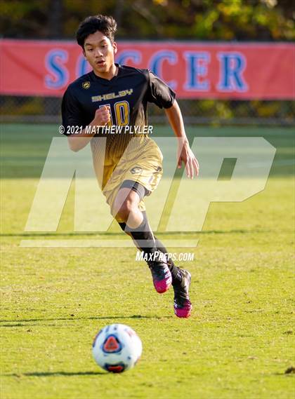 Thumbnail 3 in Greene Central vs. Shelby (NCHSAA 2A Final) photogallery.