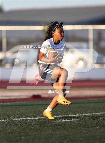 Thumbnail 2 in Inderkum @ Woodcreek photogallery.