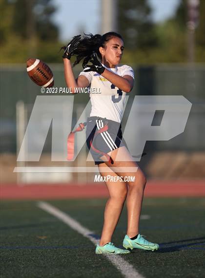 Thumbnail 2 in Inderkum @ Woodcreek photogallery.