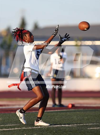 Thumbnail 1 in Inderkum @ Woodcreek photogallery.