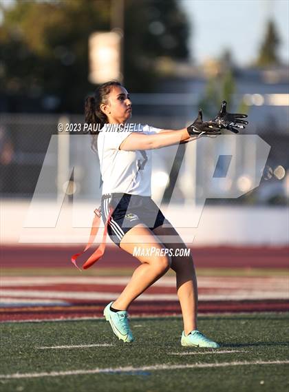 Thumbnail 2 in Inderkum @ Woodcreek photogallery.