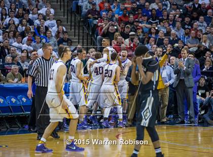 Thumbnail 3 in Griffith vs. Guerin Catholic (IHSAA 3A Final) photogallery.