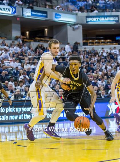 Thumbnail 3 in Griffith vs. Guerin Catholic (IHSAA 3A Final) photogallery.