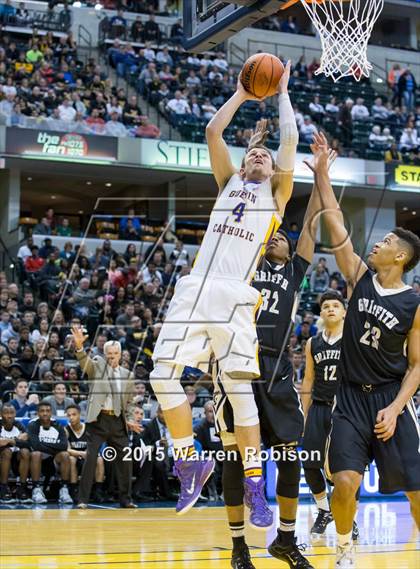 Thumbnail 1 in Griffith vs. Guerin Catholic (IHSAA 3A Final) photogallery.