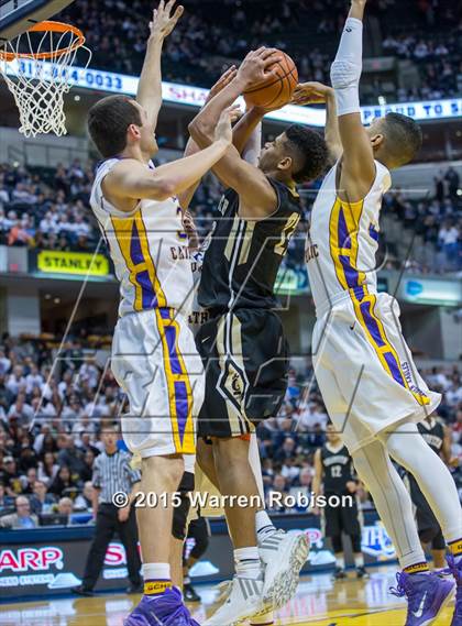 Thumbnail 1 in Griffith vs. Guerin Catholic (IHSAA 3A Final) photogallery.
