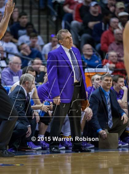 Thumbnail 2 in Griffith vs. Guerin Catholic (IHSAA 3A Final) photogallery.