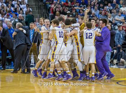Thumbnail 2 in Griffith vs. Guerin Catholic (IHSAA 3A Final) photogallery.